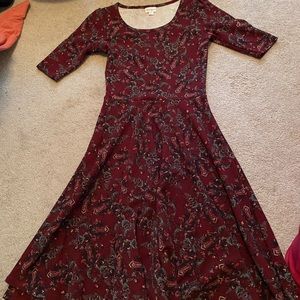 Lularoe burgundy dress - size small